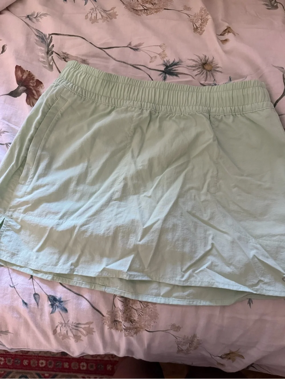Alo mint green skirt